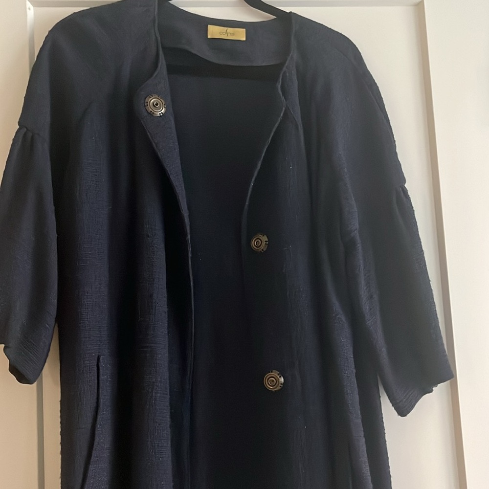 Navy blue light linen coat, no lining, cropped sleeves.